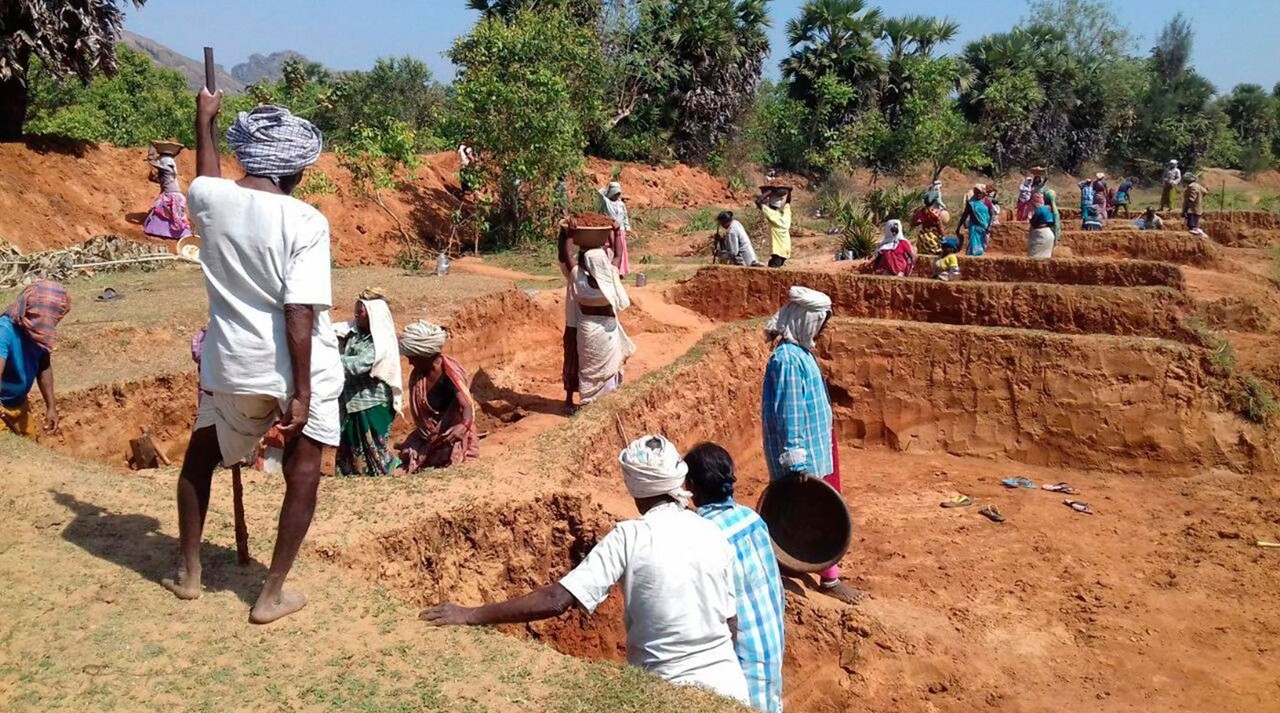 Centre Imposes First-Ever Spending Cap on MGNREGS: 60% for H1 of FY25-26