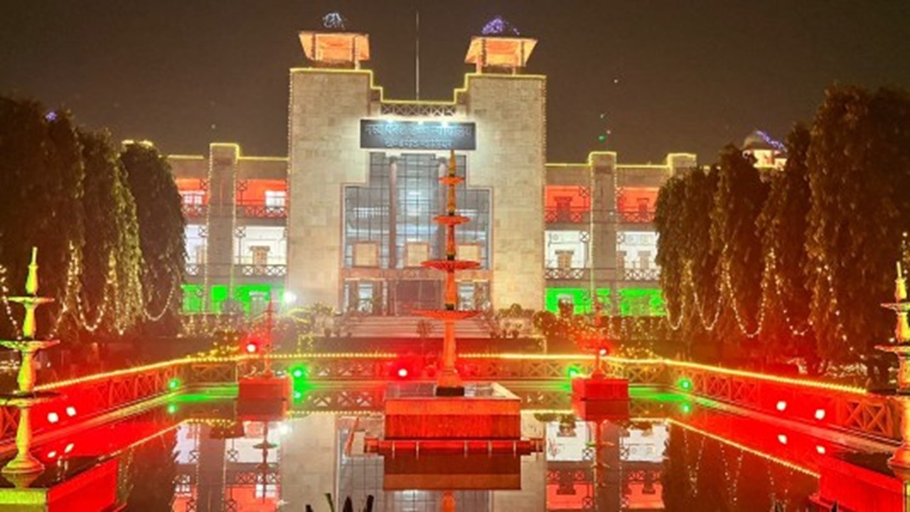 Two Madhya Pradesh HC Judges Recuse from Hearing OBC Youth Humiliation Case