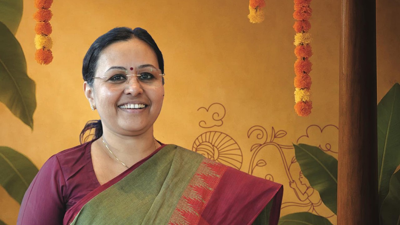 Kerala Health Minister Veena George Sustains Injuries Amid KSU Demonstration in Kannur