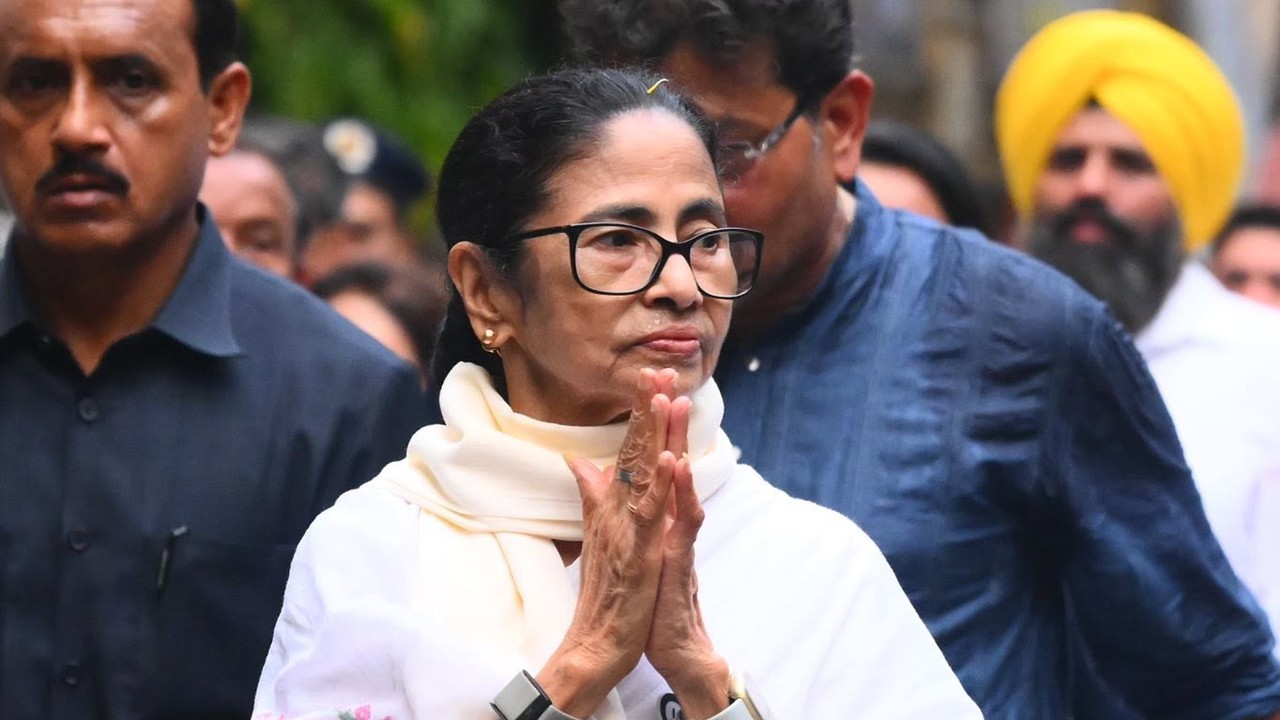 TMC Turmoil Continues as Mamata Seeks Political Reset Through INDIA Bloc