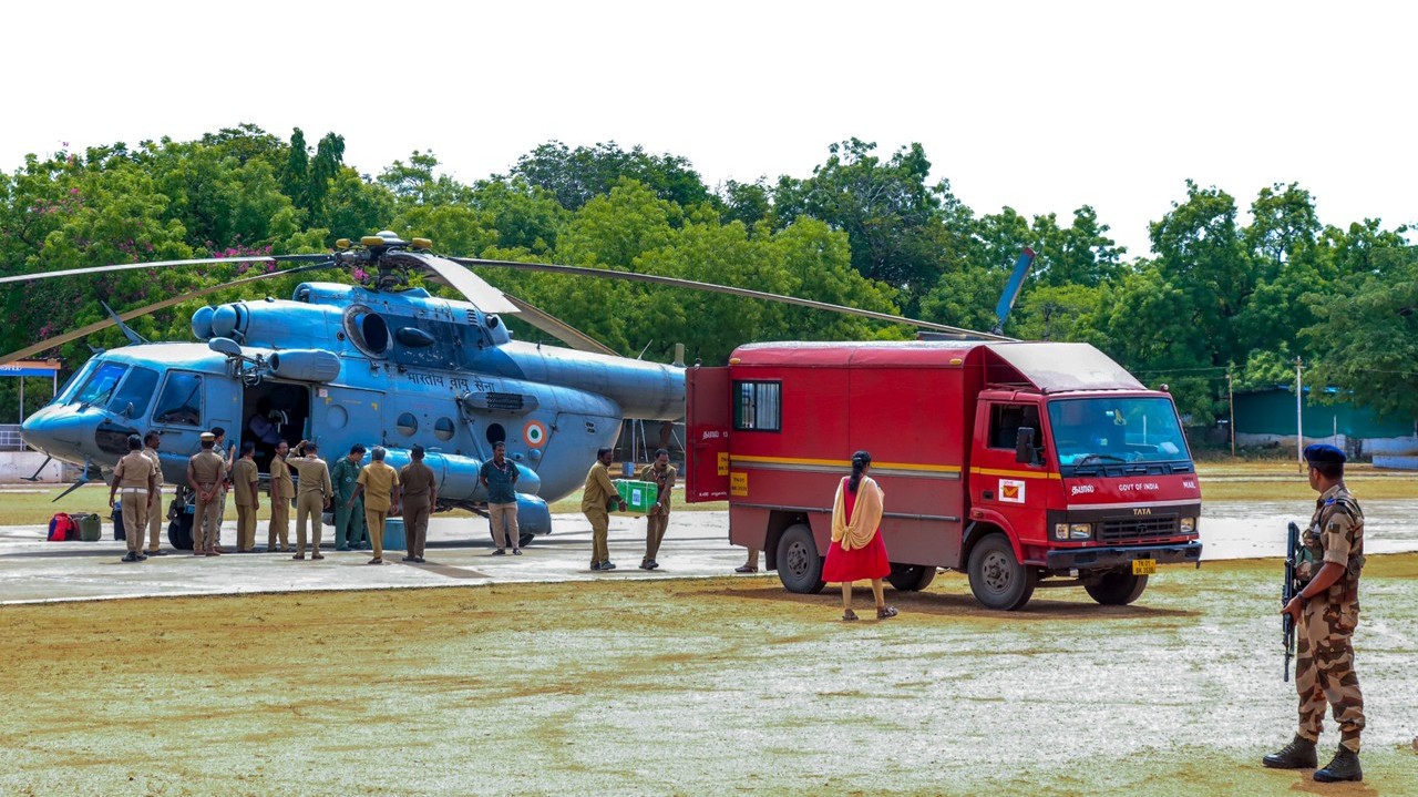 IAF Deploys Mi-17 Helicopters in 200+ Sorties to Deliver NEET-UG Papers to 18 Hubs