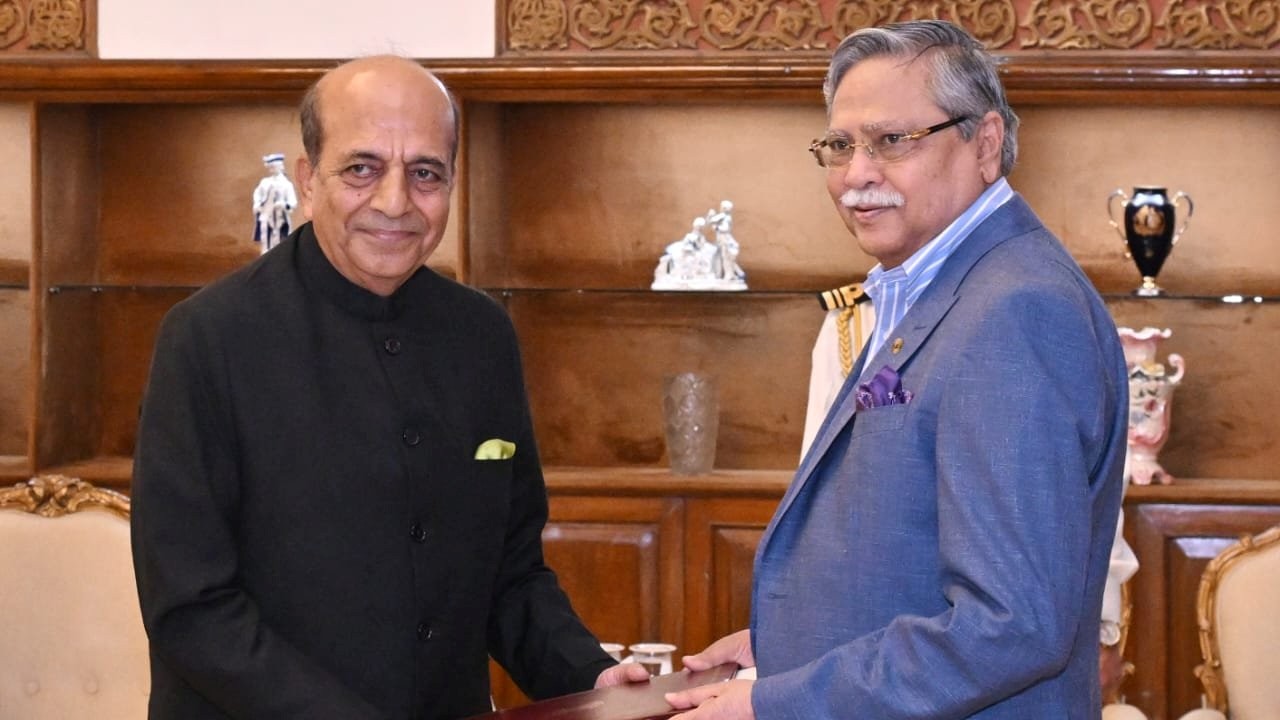 India Restores Tourist Visa Operations Across Five Centres in Bangladesh