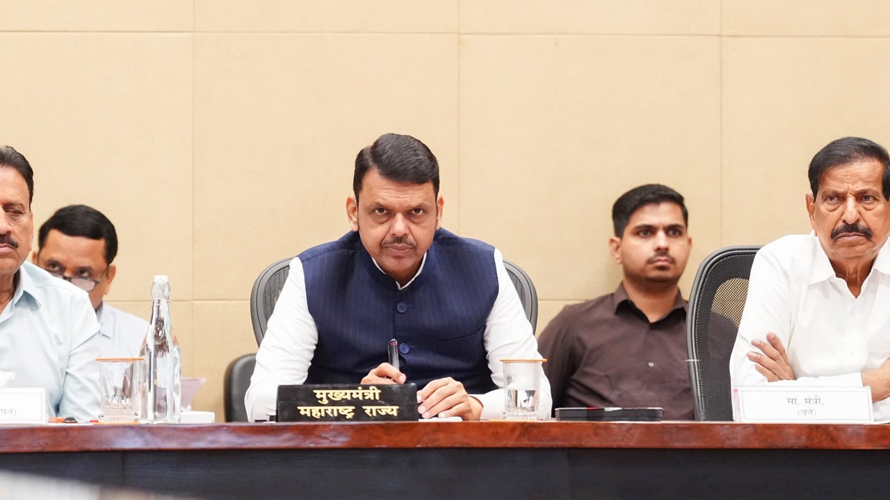 Maharashtra CM Fadnavis Directs Process to Withdraw Cases Against CJP Protesters