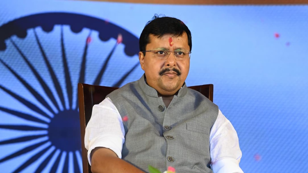 BJP Adopts Resolution on ‘Complete Vande Mataram’, Targets Congress Over Two Stanzas