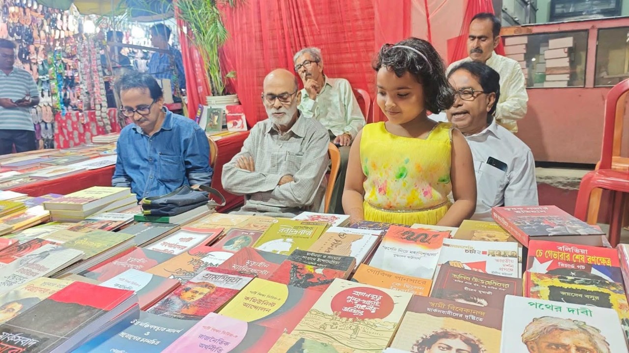 BJP-Sheltered Goons Target CPI(M) Bookstalls Across Bengal, Attack On Democratic Rights Intensifies