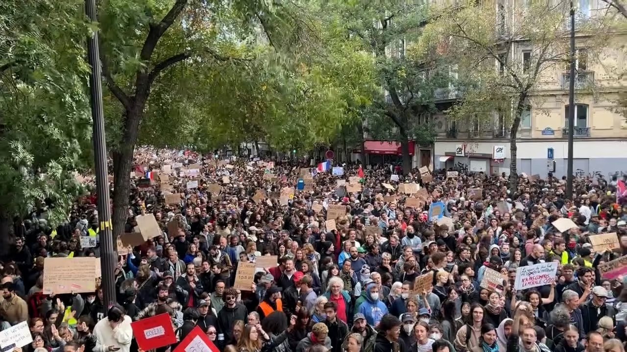 Curfews Imposed in French Cities as Rebellion Against Austerity Grows Nationwide