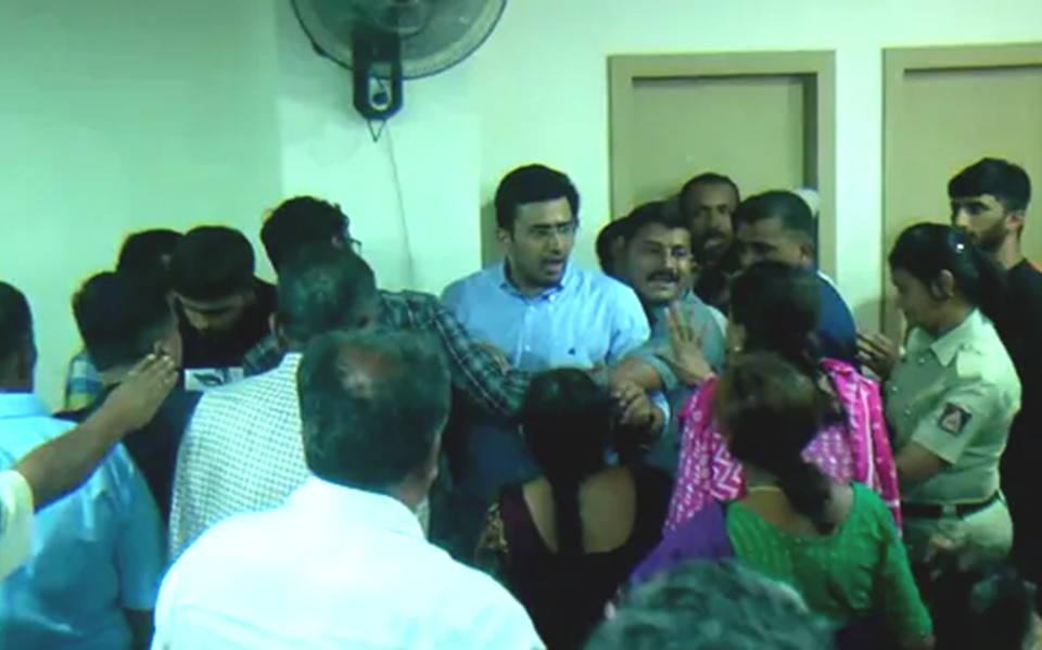 BJP MP Tejasvi Surya Flees From An Event After Bank Scam Victims Ask For Compensation