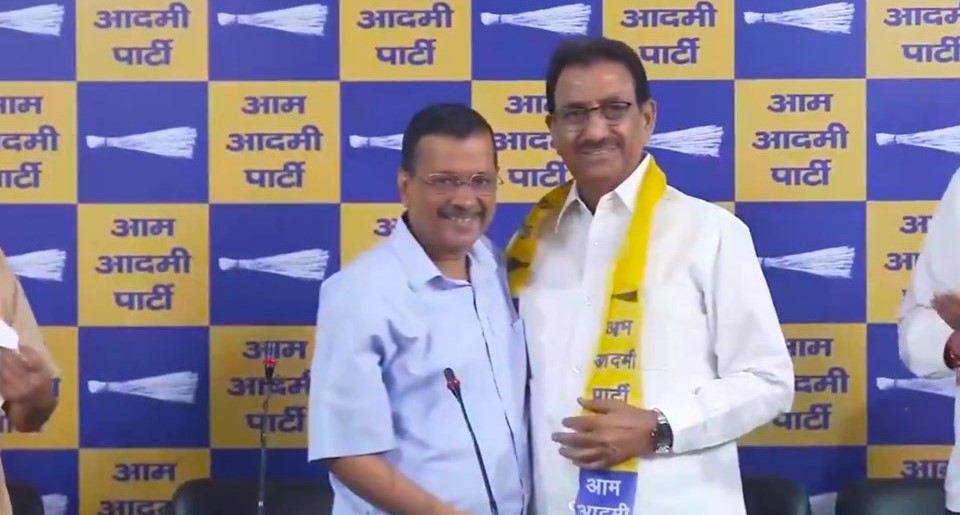 Ex-BJP MLA Brahm Singh Tanwar Joins AAP Ahead of Delhi Assembly Polls
