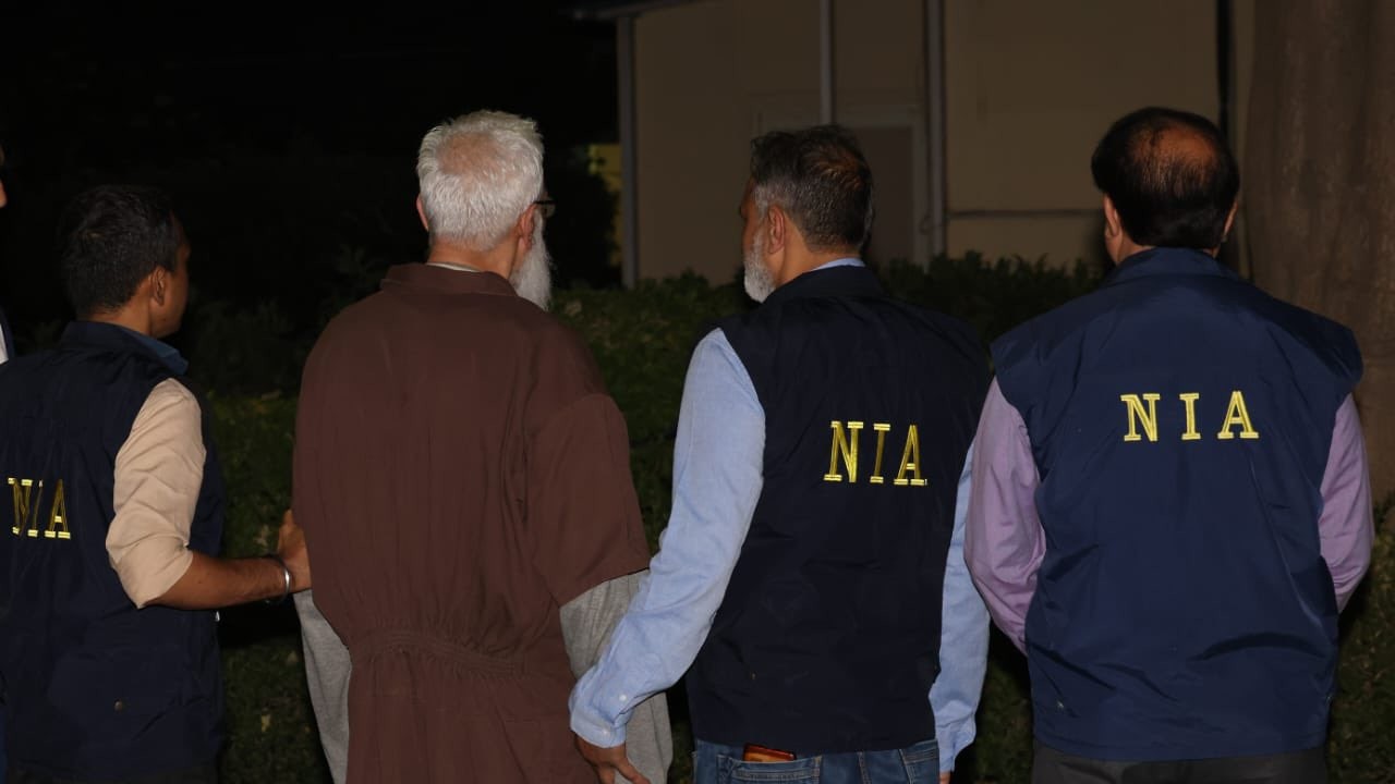 2008 Mumbai Attacks Accused Tahawwur Rana Extradited to India, Arrested by NIA