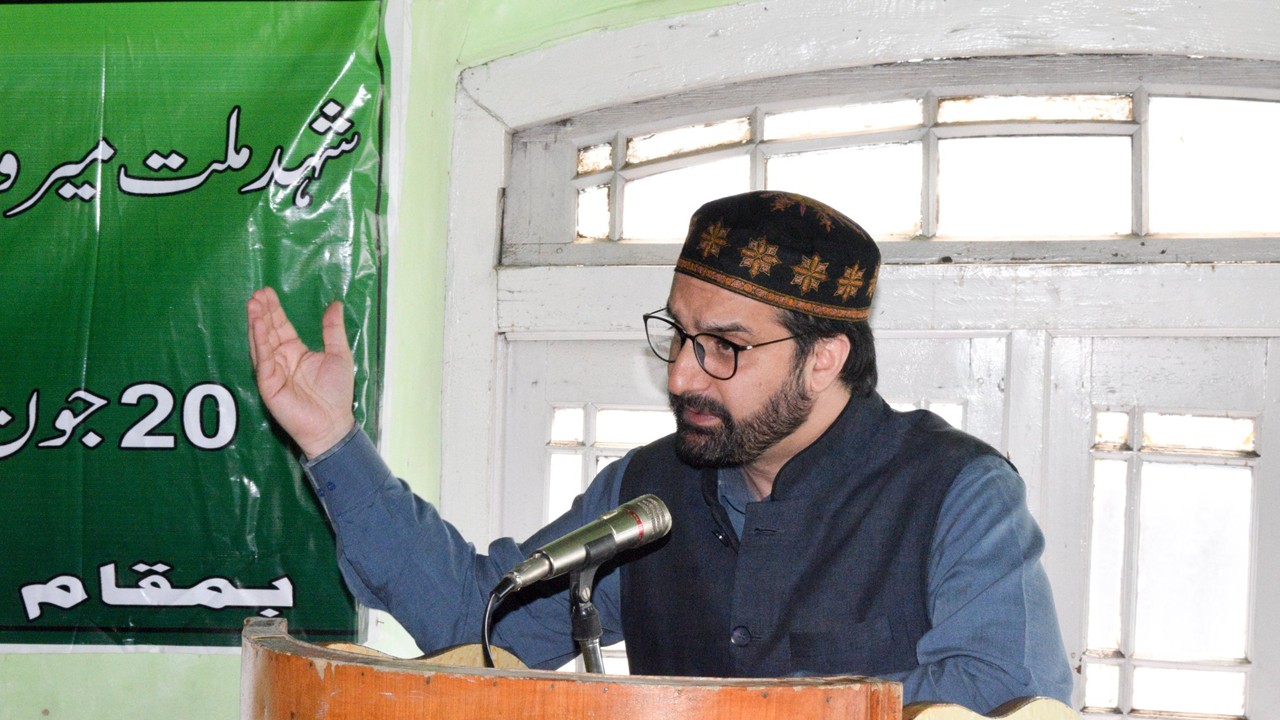 Mirwaiz Umar Farooq Under House Arrest for Fourth Consecutive Friday