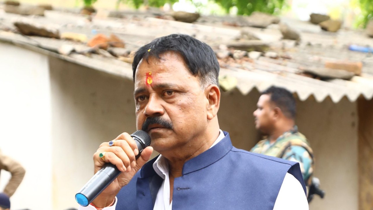 Jharkhand Minister Blames Himachal CM for J&K Terror Attack, Sparks Ridicule