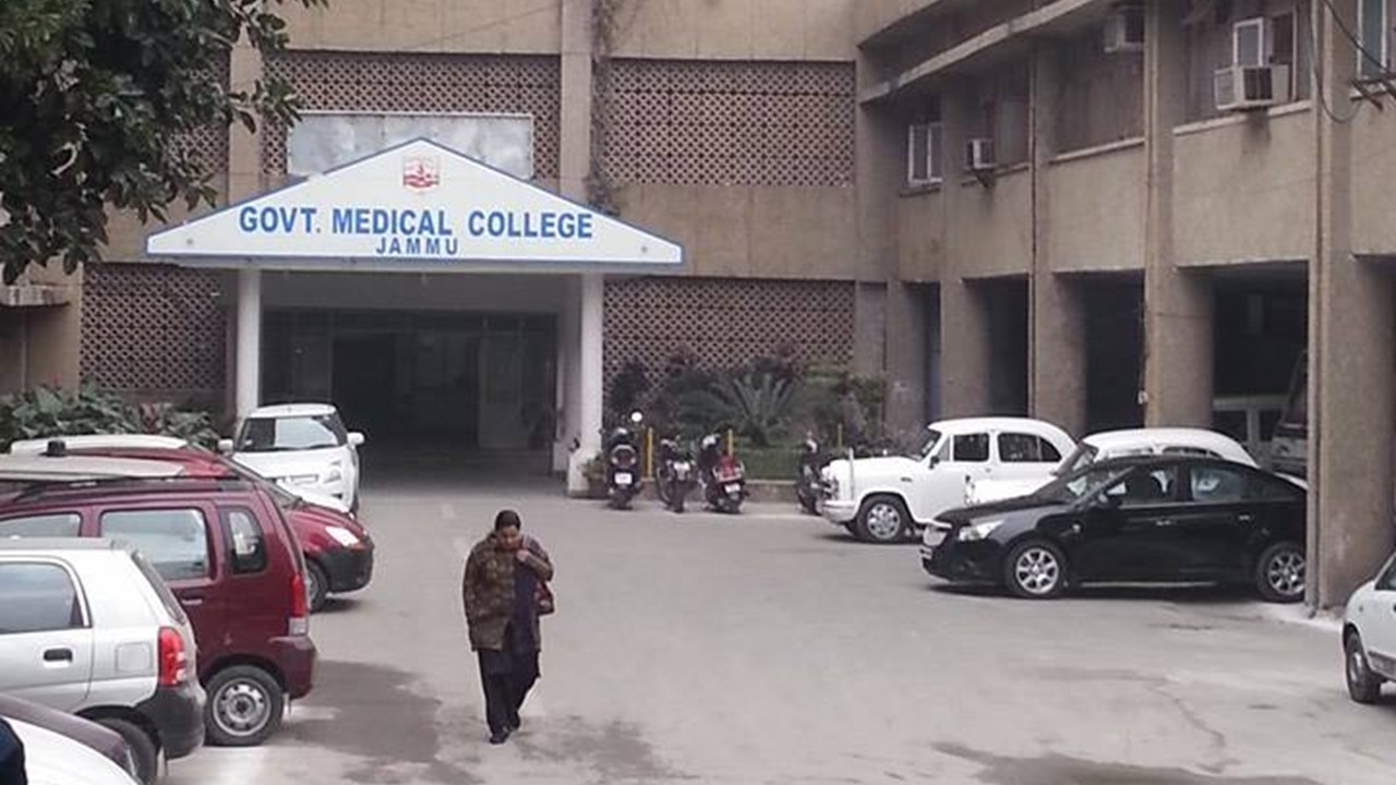 2 J&K Hospitals Issue Emergency Alert to Staff; One Retracts Advisory Hours Later