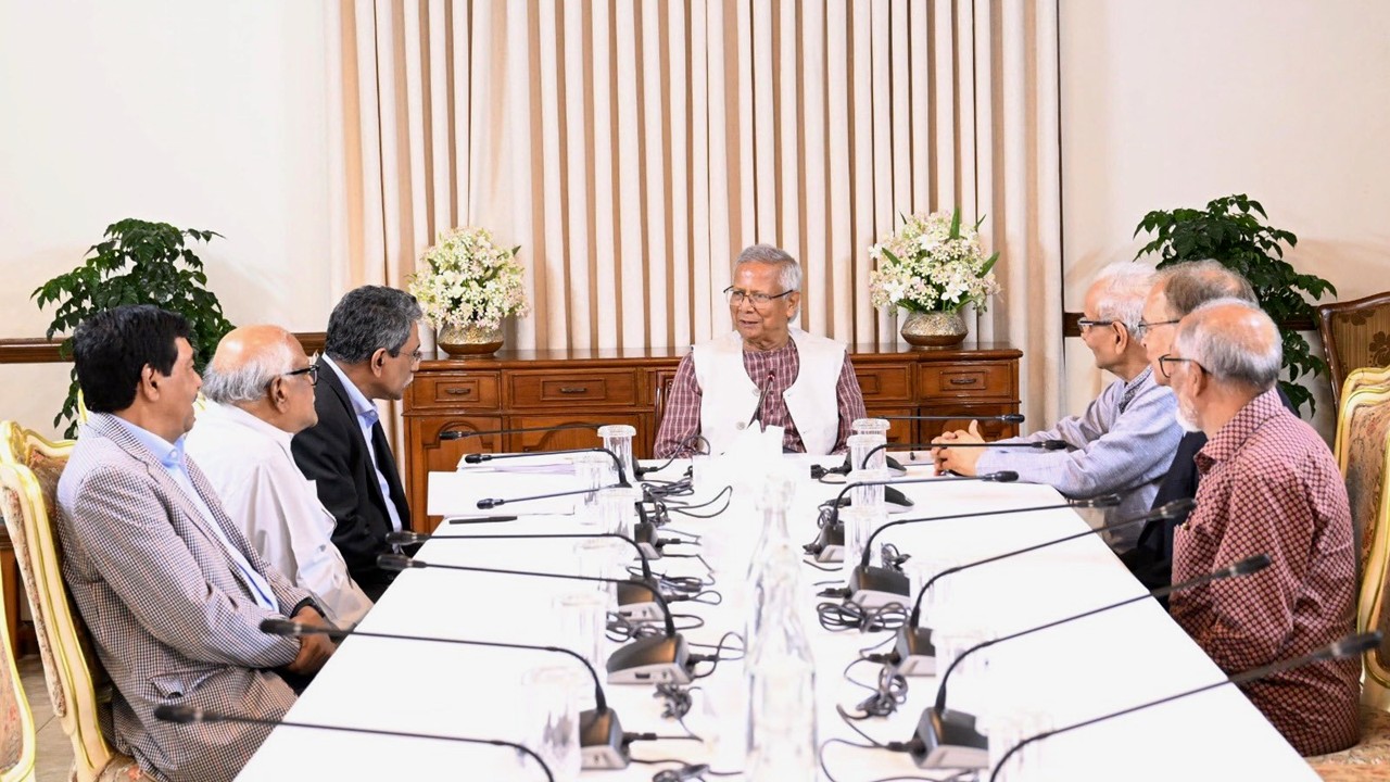 Interim Govt in Bangladesh Faces Growing Popular Anger And Accusations of Authoritarianism