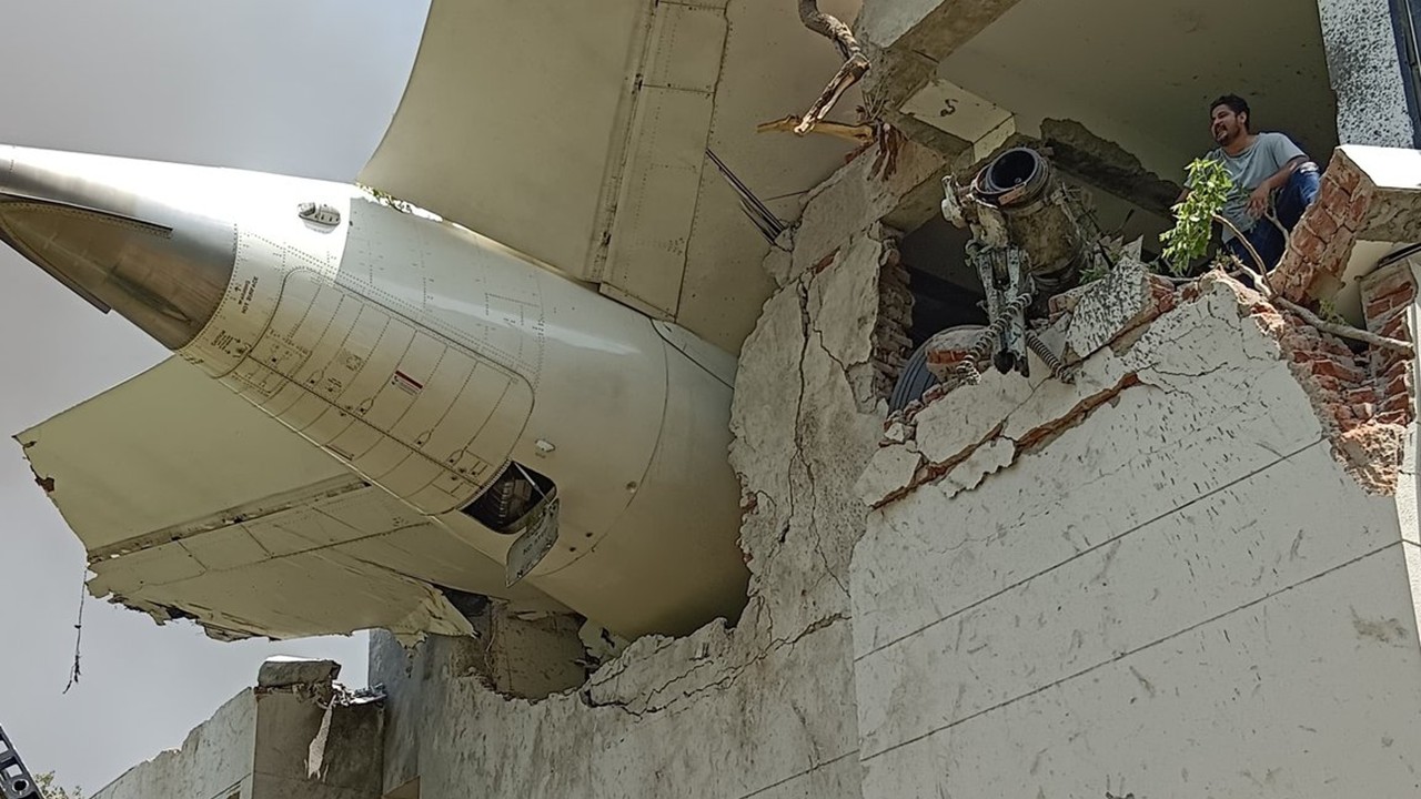 Centre Notifies New Rules on Demolition of Obstructions Near Aerodromes Following Ahmedabad Air Crash