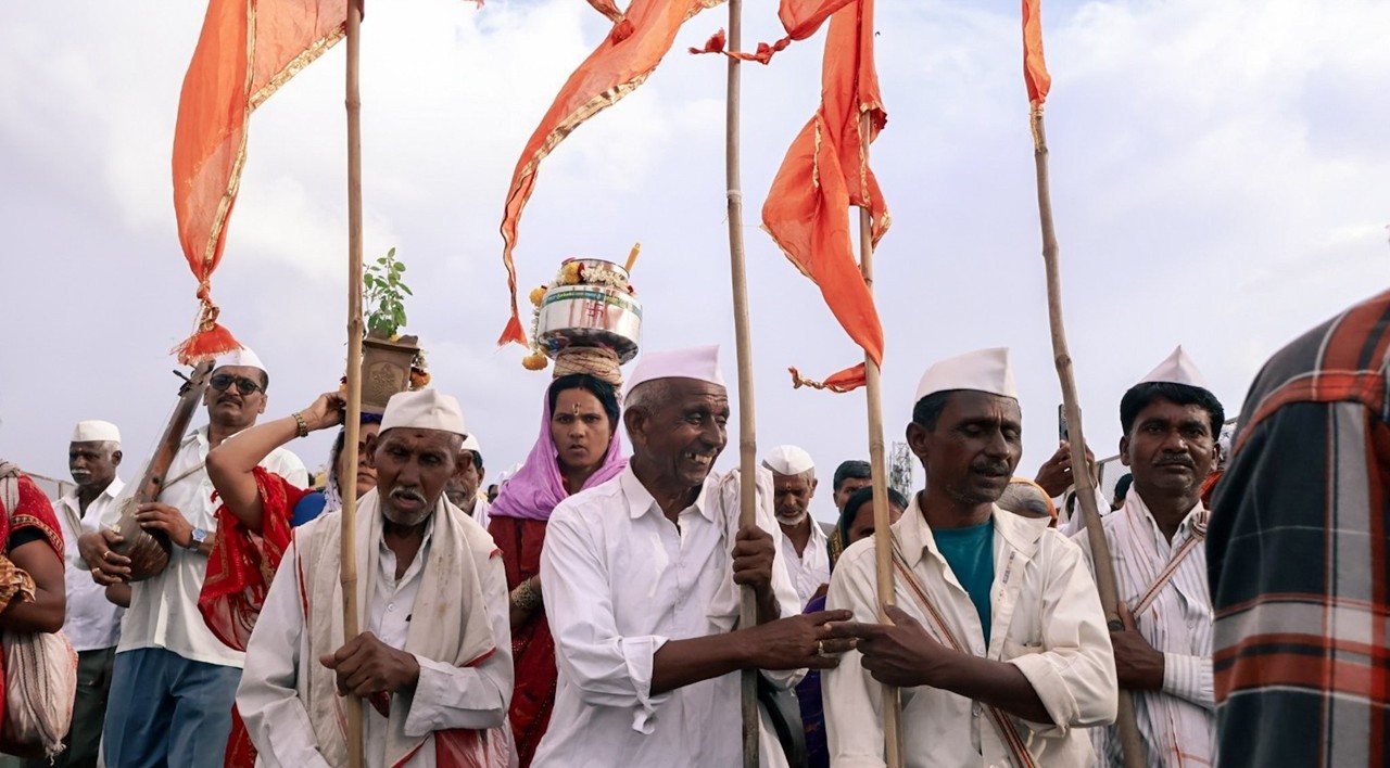 Maharashtra Govt Imposes Meat Ban During Pandharpur Wari, Draws Criticism Over Cultural Imposition