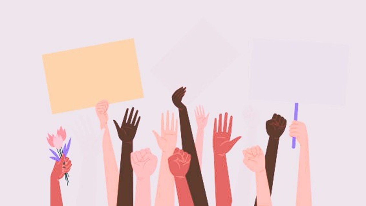 Mudhol Farmers Block Highway Over Pending Sugarcane Bills and Price Dispute