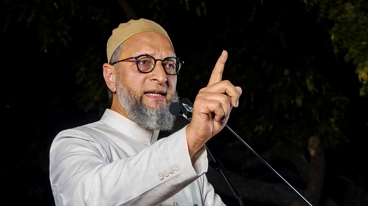 Owaisi Signals Conditional Support to NDA in Bihar