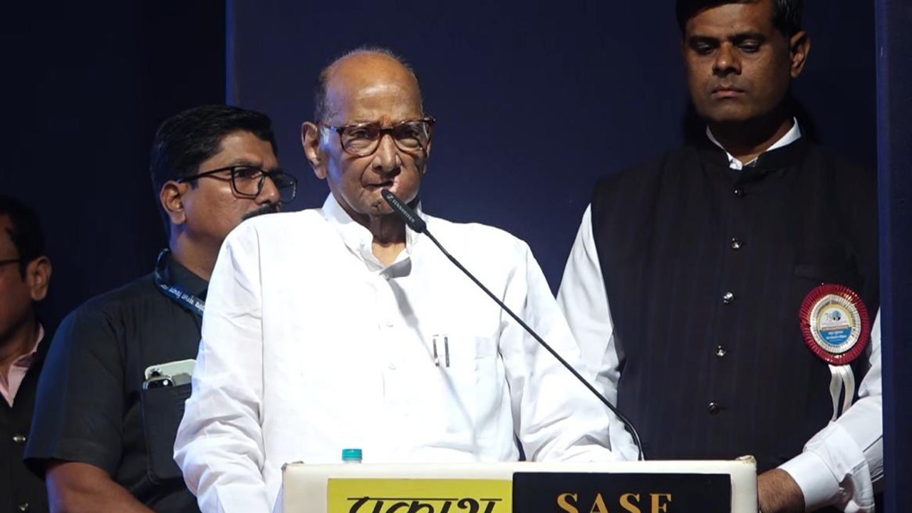 Sharad Pawar Slams Ajit Pawar’s ‘No Vote, No Funds’ Remark as Inappropriate