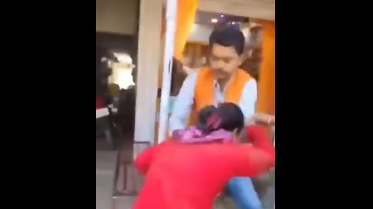 Viral Video Shows BJP Leader Assaulting Woman in MP’s Sidhi, Congress Targets Mohan Yadav Govt