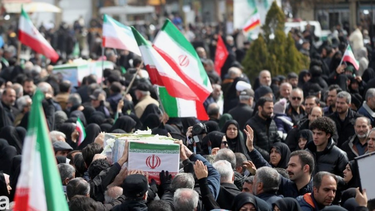 Close US Bases, Iran Tells Neighbours