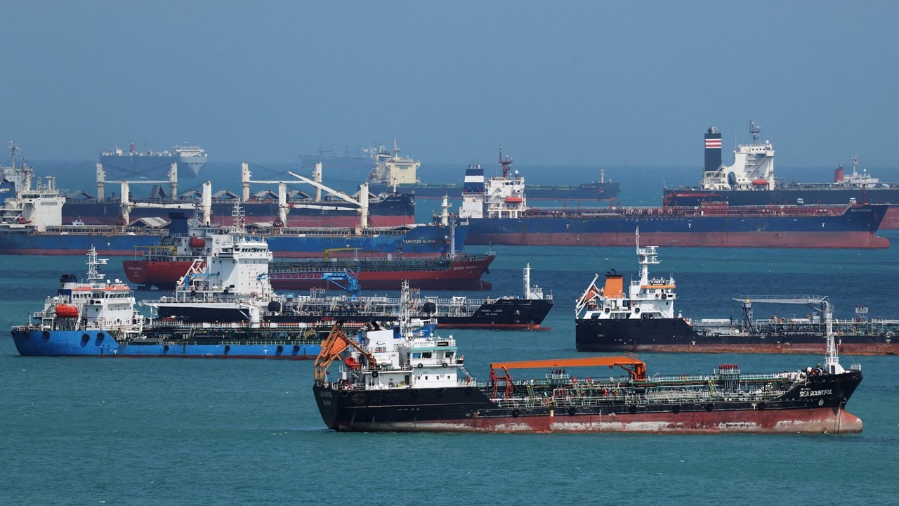 Russian Crude Supply to India May Decline Despite US Waiver Extension