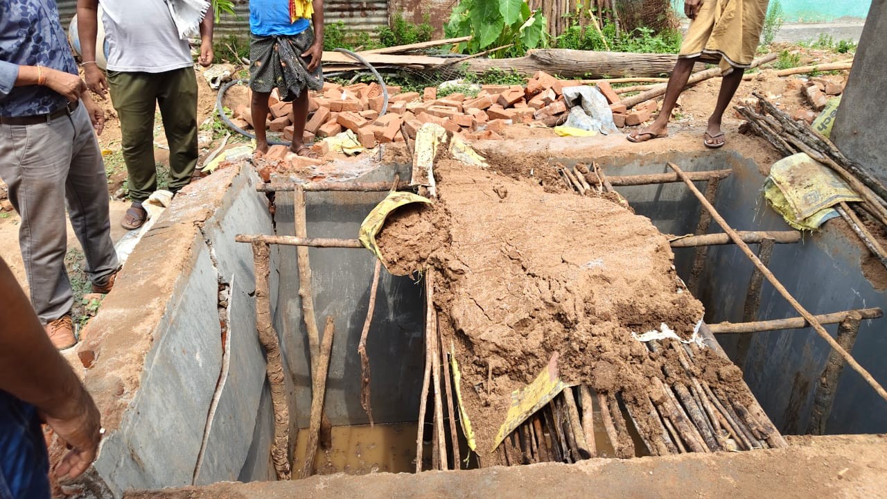 Six Workers Die After Entering Under-Construction Septic Tank in Odisha’s Kalahandi