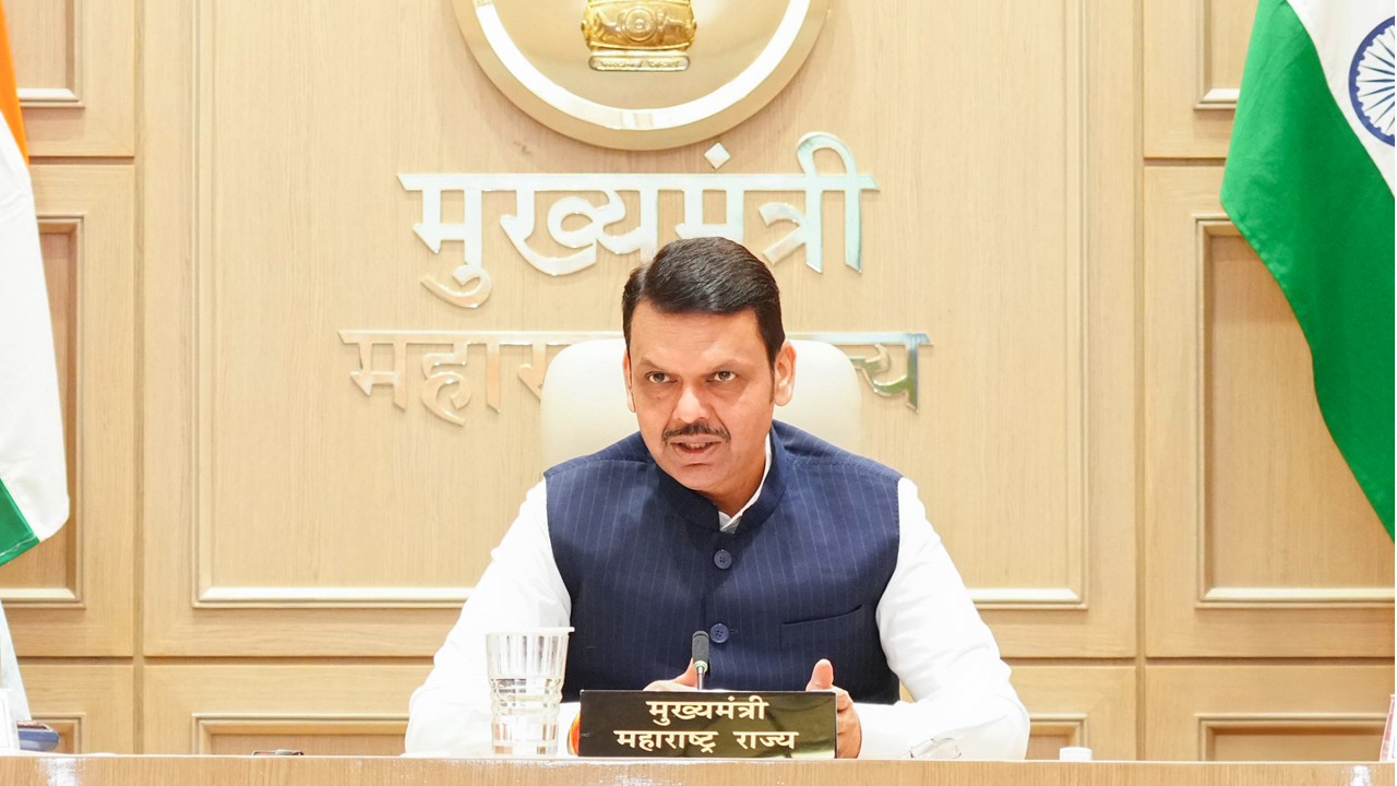 Maharashtra Drought Meet Sparks Row Over Cashews, Almonds Served to Leaders