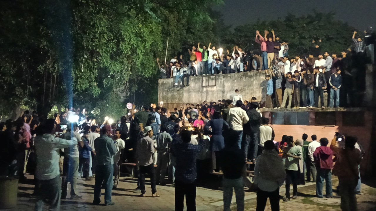 Jamia Agrees to Student Union Polls, Revokes Suspension Notices Amid Protest